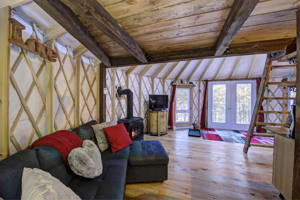 Hébergement du Lac Copping - Yourte Les Amoureux